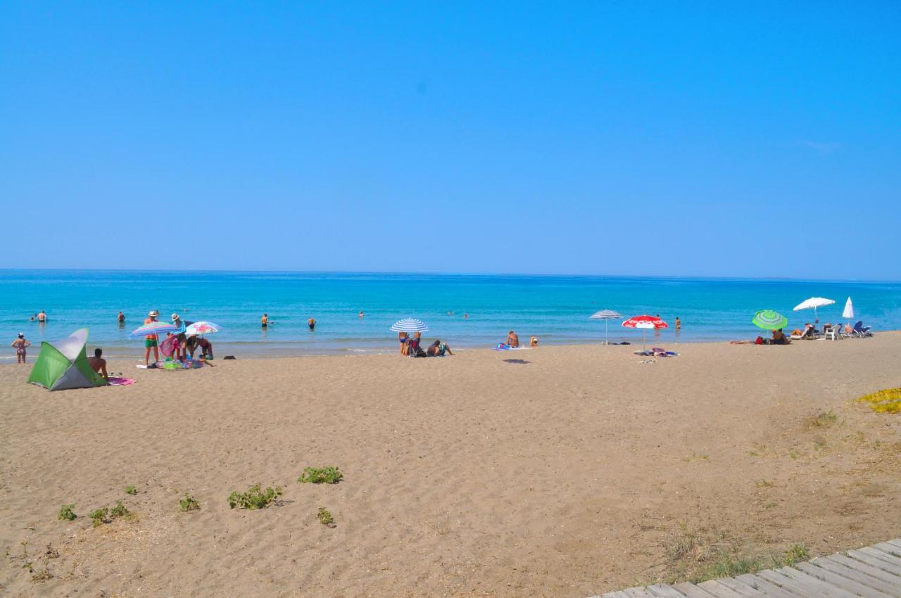 Holiday Studio Apartments Yannis On The Beach Of Agios Gordios In Corfu Zewnętrze zdjęcie